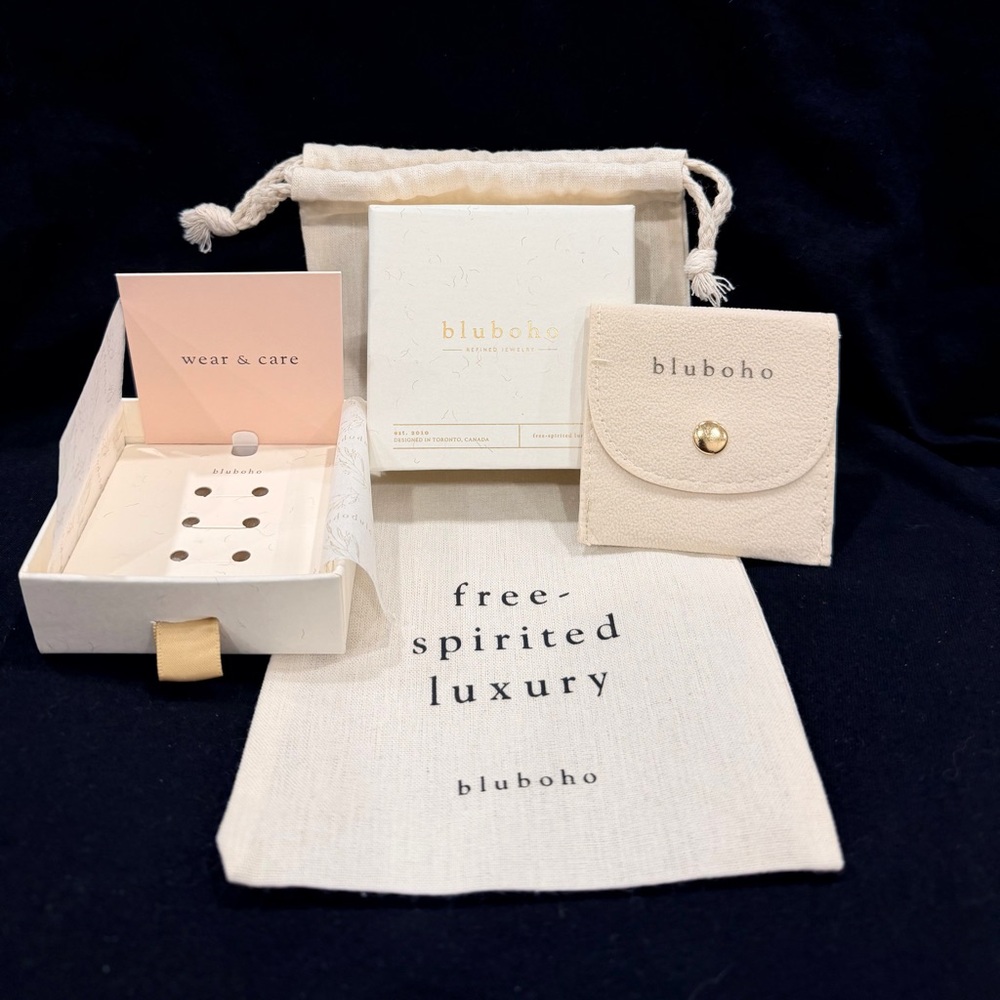 Bluboho Cream and Gold Jewelry Packaging